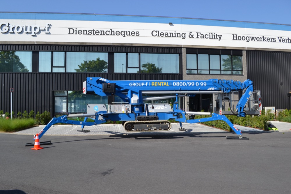 Het praktijkterrein en de werkplaats in Kontich