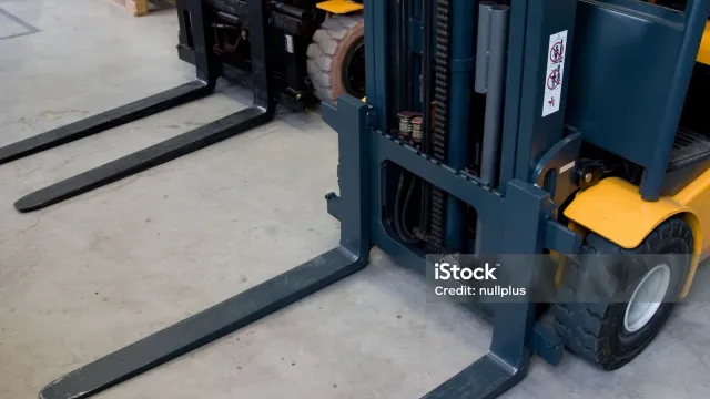 Group-f Academy Vorkheftruck